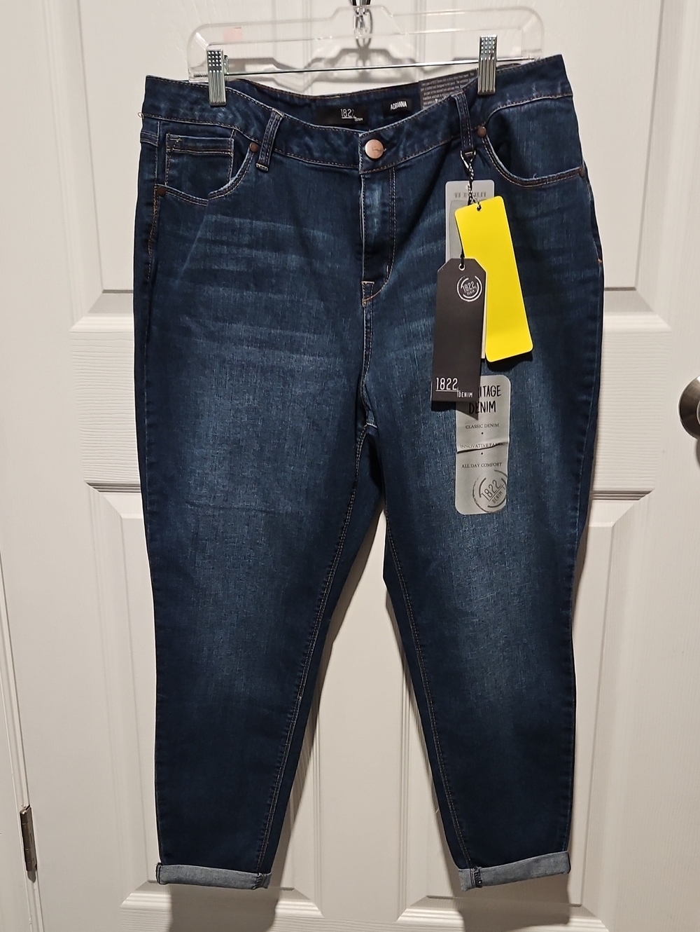 NWT 1822 Denim Dark Indigo Ankle Crop Jeans 20W